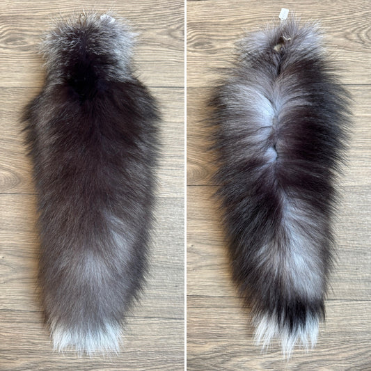 Silver fox tail keychain (45)