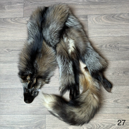 Cross fox pelt (27)