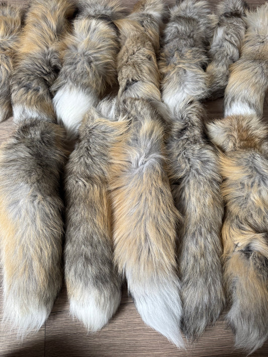 Tail bundle 4 B grade tails (no keychain!)